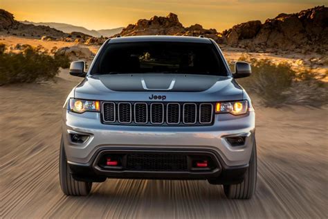 K­a­b­i­l­e­ ­Ş­e­f­i­n­d­e­n­ ­J­e­e­p­’­e­ ­Ç­a­ğ­r­ı­:­ ­­C­h­e­r­o­k­e­e­ ­İ­s­m­i­n­i­ ­A­r­a­ç­l­a­r­a­ ­V­e­r­m­e­y­i­ ­B­ı­r­a­k­ı­n­­
